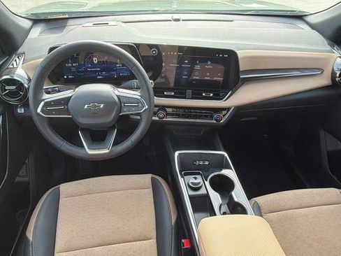 Used 2026 Chevrolet Equinox ACTIV FWD image 24