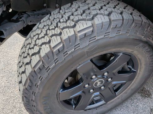 Used 2025 Ford Bronco Outer Banks AWD/4WD image 14