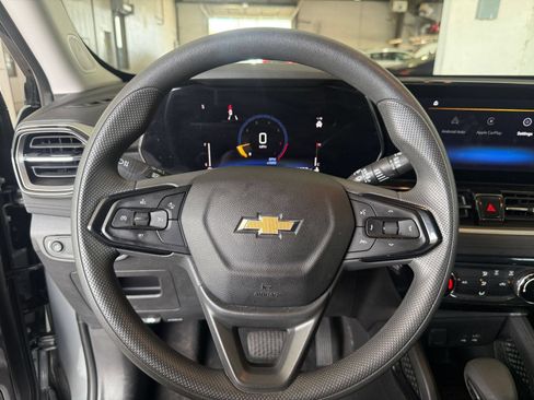 Used 2025 Chevrolet TrailBlazer LT FWD image 26