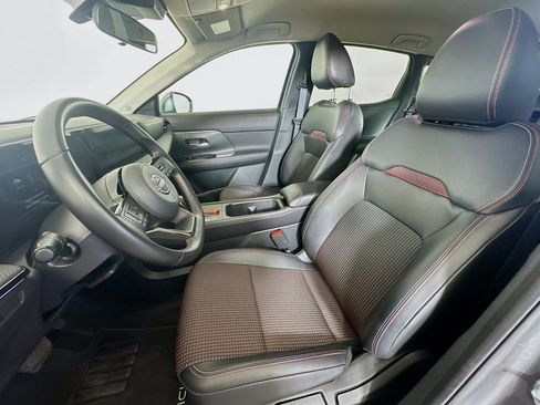 Used 2025 Nissan Kicks SR image 13