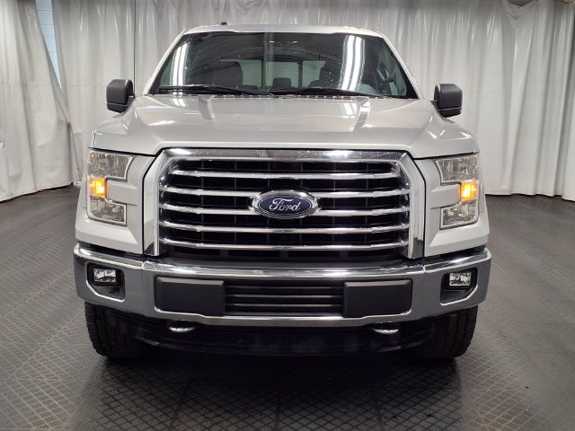 Used 2015 Ford F150 XLT w/ Equipment Group 302A Luxury AWD/4WD image 4