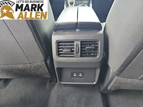 Used 2025 Nissan Rogue SV FWD image 20