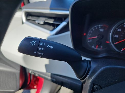 Used 2022 Toyota Corolla SE FWD image 19