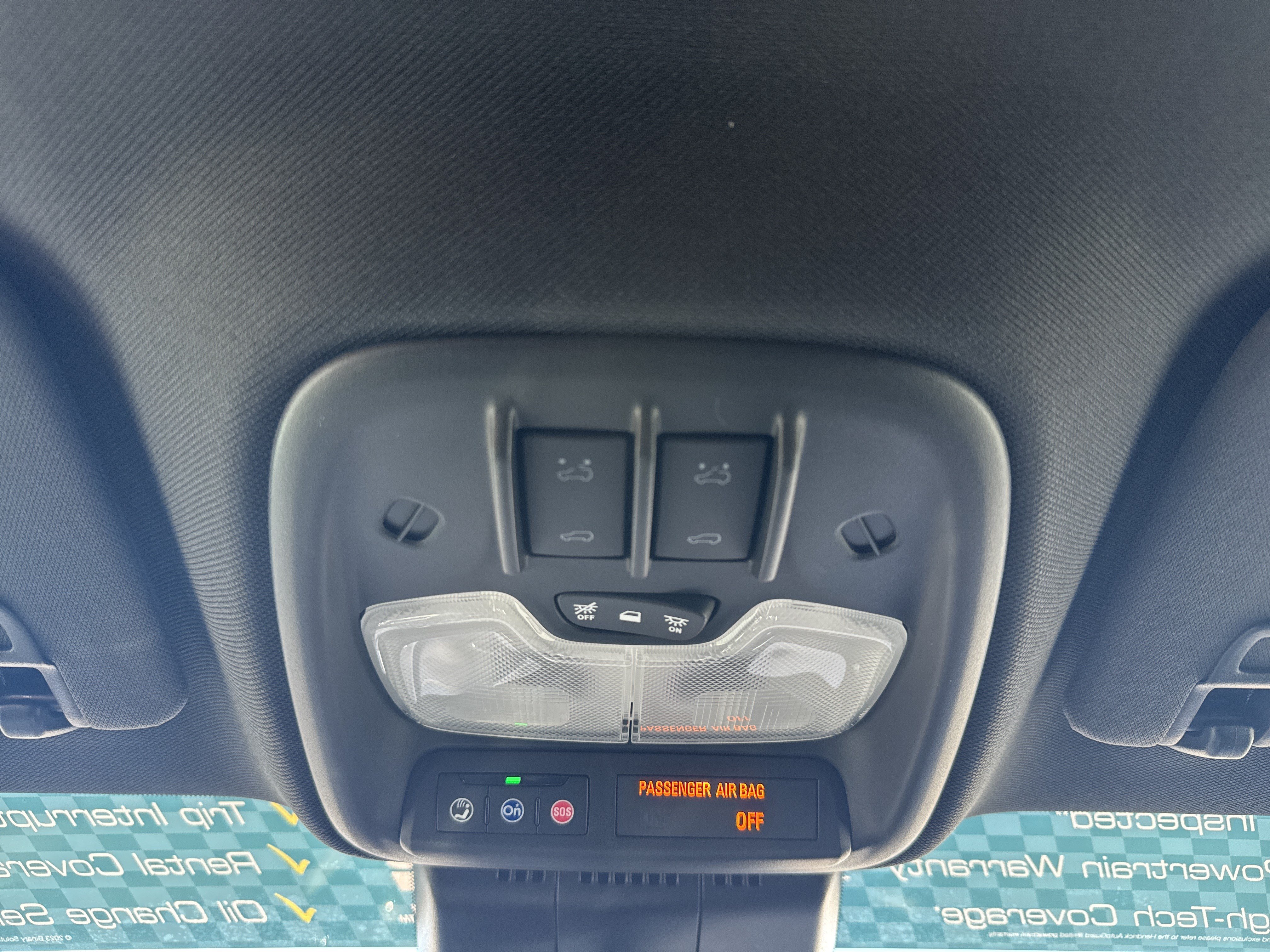 Used 2025 Chevrolet Colorado ZR2 w/ Technology Package AWD/4WD image 26