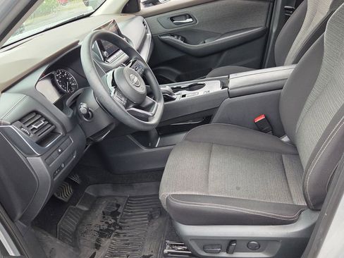 Used 2023 Nissan Rogue SV FWD image 3