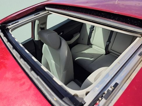 Used 2025 Honda Accord SE image 4
