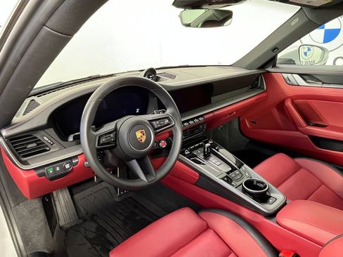 Used 2025 Porsche 911 Carrera RWD image 21