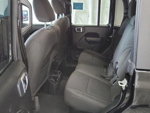 Used 2023 Jeep Gladiator Sport AWD/4WD image 5