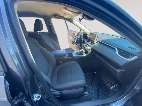 Used 2023 Toyota RAV4 LE AWD/4WD image 10