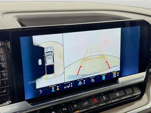 Used 2022 Chevrolet Silverado 1500 High Country w/ High Country Premium Package image 14