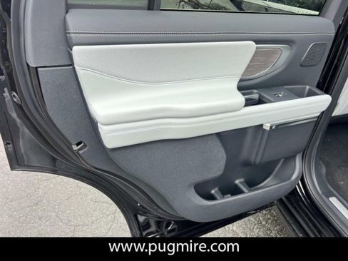 New 2026 Ford Expedition Platinum w/ Platinum Ultimate Package image 15