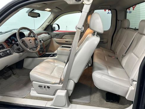 Used 2007 Chevrolet Silverado 1500 LTZ w/ Suspension Package, Off-Road" image 12