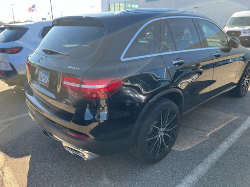 Used 2017 Mercedes-Benz GLC 300 4MATIC image 6
