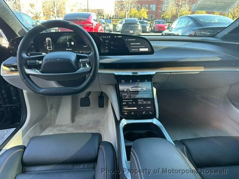 Used 2025 Lucid Air Touring image 24