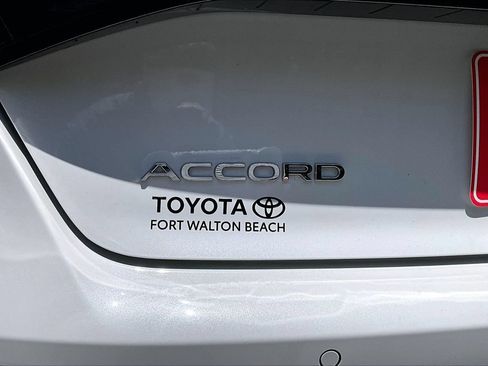 Used 2024 Honda Accord Touring image 27