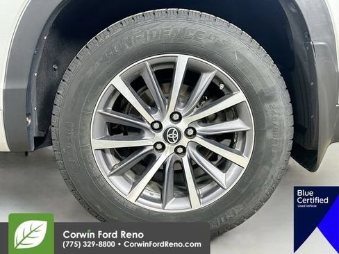Used 2018 Toyota Highlander XLE AWD/4WD image 36