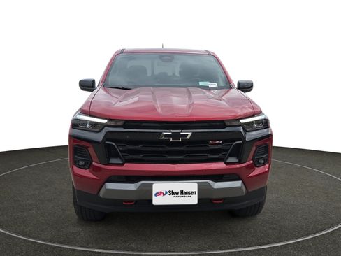 Used 2024 Chevrolet Colorado Z71 w/ Z71 Convenience Package 2 AWD/4WD image 10