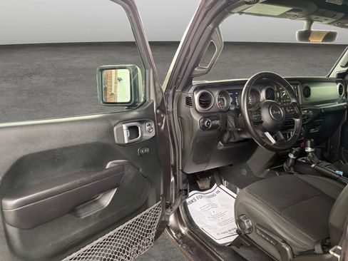 Used 2021 Jeep Wrangler Unlimited Sport AWD/4WD image 11