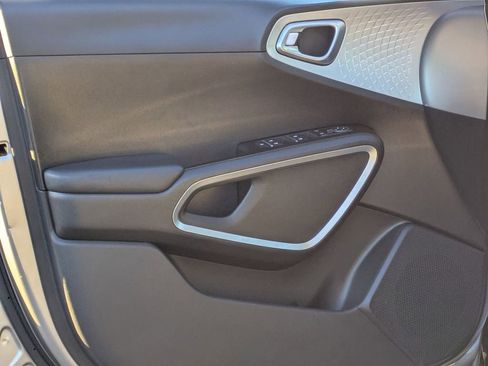 Used 2024 Kia Soul LX w/ Option Group 015 image 13