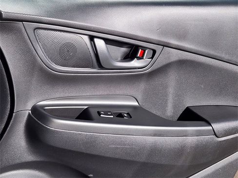 Used 2019 Hyundai Kona SEL w/ SEL Tech Package 02 image 13