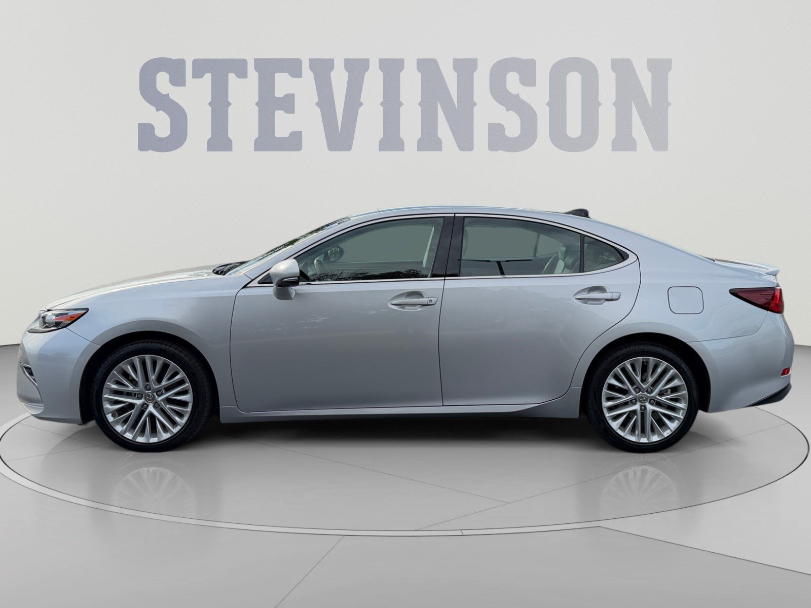 Used 2016 Lexus ES 350 w/ Luxury Package w/Wood Trim FWD image 2