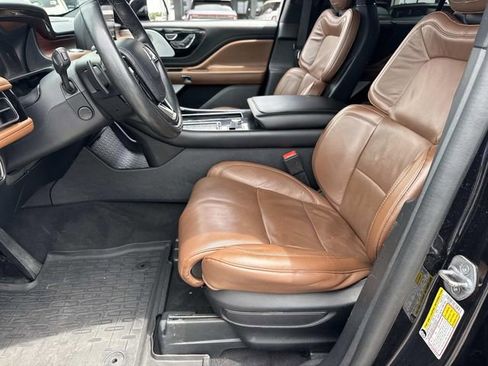 Used 2022 Lincoln Aviator Reserve w/ Equipment Group 201A AWD/4WD image 21
