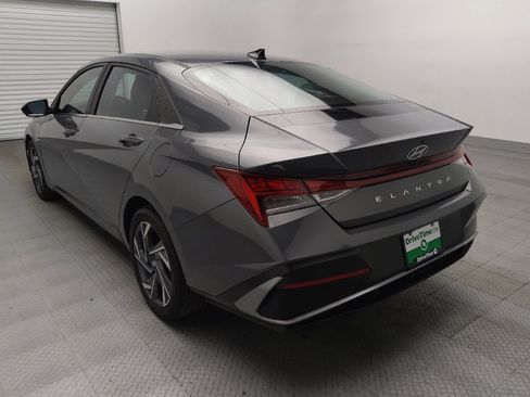 Used 2024 Hyundai Elantra SEL w/ Convenience Package FWD image 5