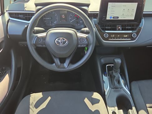 Used 2024 Toyota Corolla LE FWD image 11