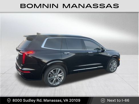 Used 2022 Cadillac XT6 Premium Luxury image 3
