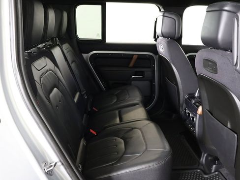 Used 2020 Land Rover Defender 110 X image 40