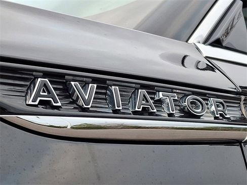 Used 2022 Lincoln Aviator Black Label w/ Class IV Trailer Tow Package image 34