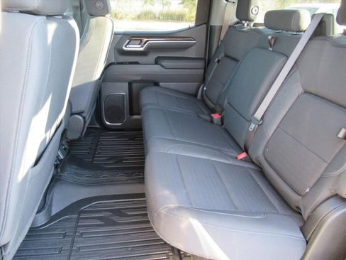 Used 2024 GMC Sierra 1500 Elevation image 26