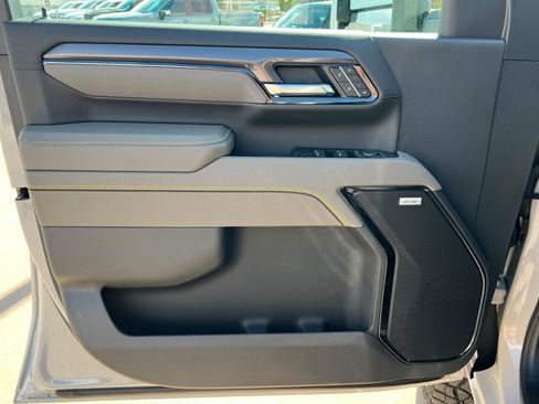 New 2026 Chevrolet Silverado 2500 ZR2 w/ LPO, Dark Essentials Package AWD/4WD image 15
