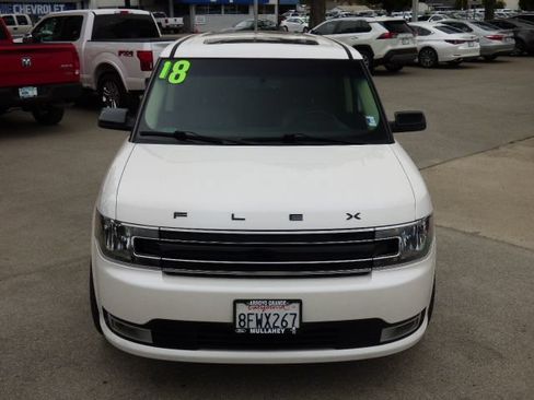 Used 2018 Ford Flex SEL w/ Equipment Group 202A FWD image 8