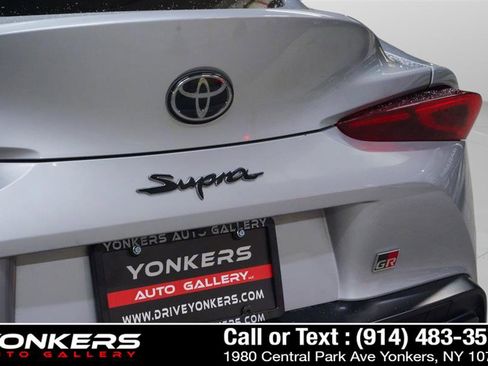 Used 2022 Toyota Supra Premium image 34