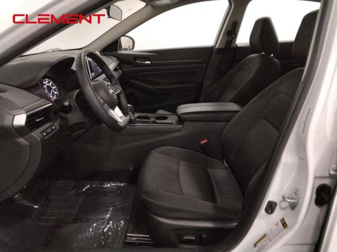 Used 2025 Nissan Altima 2.5 SV image 26