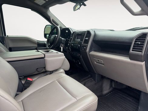 Used 2022 Ford F350 XL w/ Power Equipment Group image 15