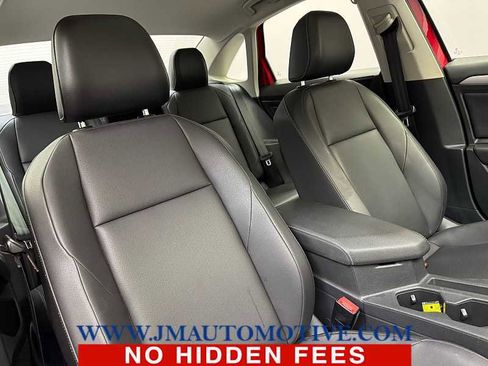Used 2020 Volkswagen Jetta SE w/ SE Cold Weather Package FWD image 21