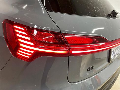 Certified 2024 Audi Q8 e-tron Premium Plus w/ Premium Plus Package image 29