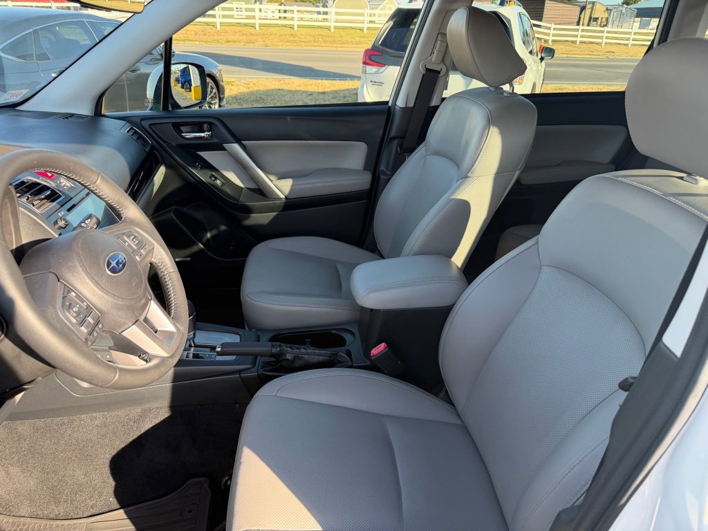 Used 2018 Subaru Forester 2.5i Limited AWD/4WD image 9