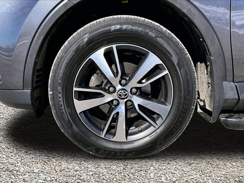 Used 2017 Toyota RAV4 XLE w/ Protection Package image 9