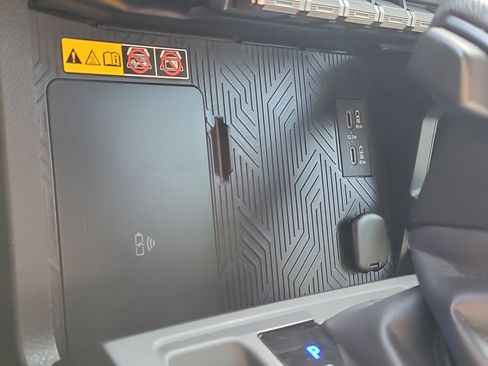 Certified 2024 Toyota Tacoma TRD Sport w/ TRD Sport Upgrade Package image 27