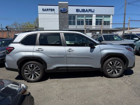 Used 2025 Subaru Forester Touring AWD/4WD image 8