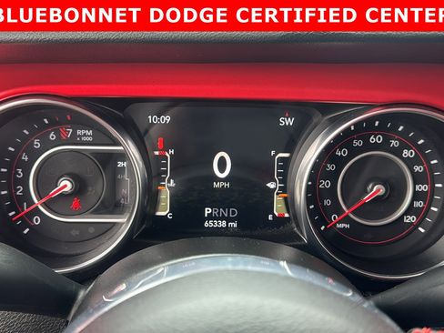 Used 2021 Jeep Wrangler Unlimited Rubicon w/ Xtreme Recon 35" Tire Package image 22