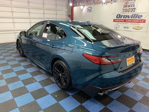 New 2026 Toyota Camry SE w/ Convenience Package image 3