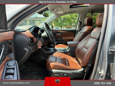 Used 2019 Chevrolet Traverse High Country AWD/4WD image 17
