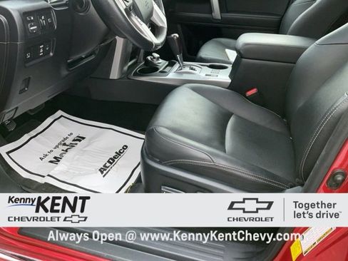 Used 2023 Toyota 4Runner Limited image 25