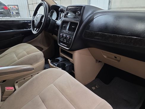 Used 2014 Dodge Grand Caravan SE w/ Quick Order Package 29E SE image 42