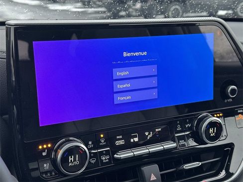 New 2026 Toyota Highlander Platinum image 30