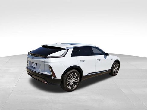 New 2026 Cadillac Lyriq Premium Luxury image 4
